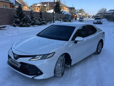 Toyota Camry 2019 года за 12 900 000 тг. в Караганда – фото 6