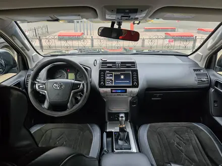 Toyota Land Cruiser Prado 2022 года за 26 000 000 тг. в Уральск