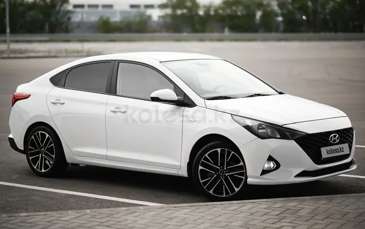 Hyundai Accent 2022 года за 6 990 000 тг. в Алматы