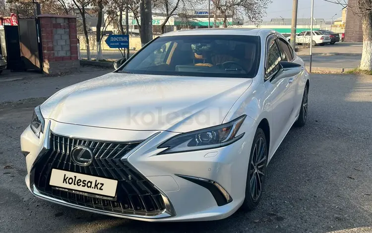 Lexus ES 250 2022 годаfor24 990 000 тг. в Шымкент