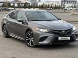 Toyota Camry 2020 года за 8 700 000 тг. в Астана