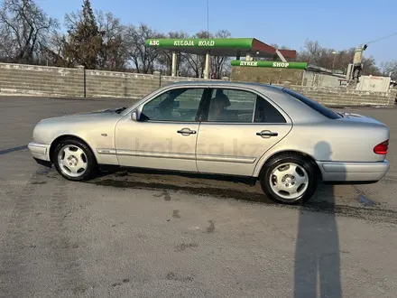 Mercedes-Benz E 420 1996 года за 3 000 000 тг. в Алматы – фото 8