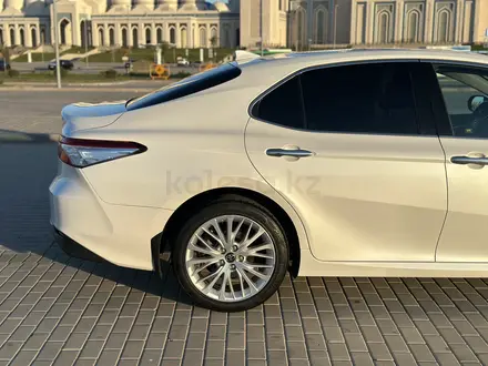 Toyota Camry 2019 года за 12 900 000 тг. в Астана – фото 12