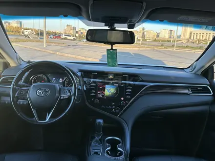 Toyota Camry 2019 года за 12 900 000 тг. в Астана – фото 23