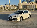 Toyota Camry 2019 года за 12 600 000 тг. в Астана
