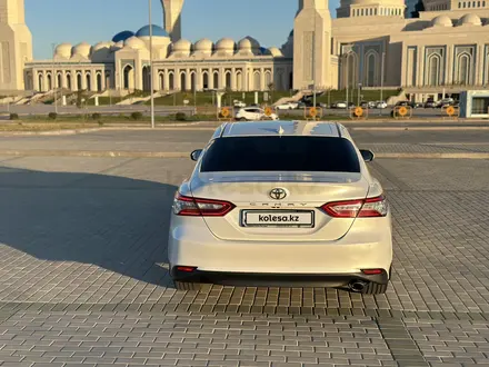Toyota Camry 2019 года за 12 900 000 тг. в Астана – фото 5