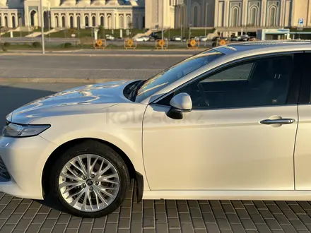 Toyota Camry 2019 года за 12 900 000 тг. в Астана – фото 8