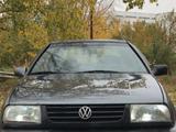 Volkswagen Vento 1993 годаfor650 000 тг. в Аксу – фото 2