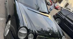 Mercedes-Benz E 320 1998 года за 3 200 000 тг. в Астана – фото 2