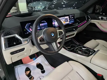 BMW X5 XDrive 40i 2025 года за 55 500 000 тг. в Алматы – фото 9