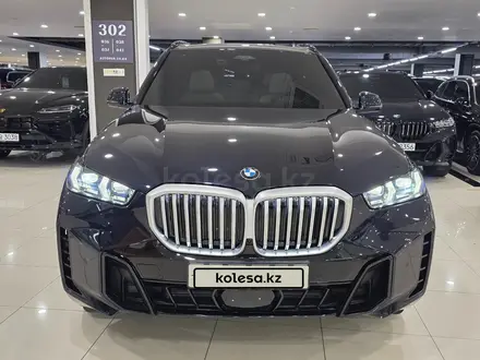 BMW X5 XDrive 40i 2025 года за 55 500 000 тг. в Алматы – фото 2