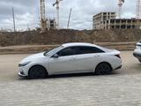 Hyundai Elantra 2023 года за 12 415 000 тг. в Астана – фото 4