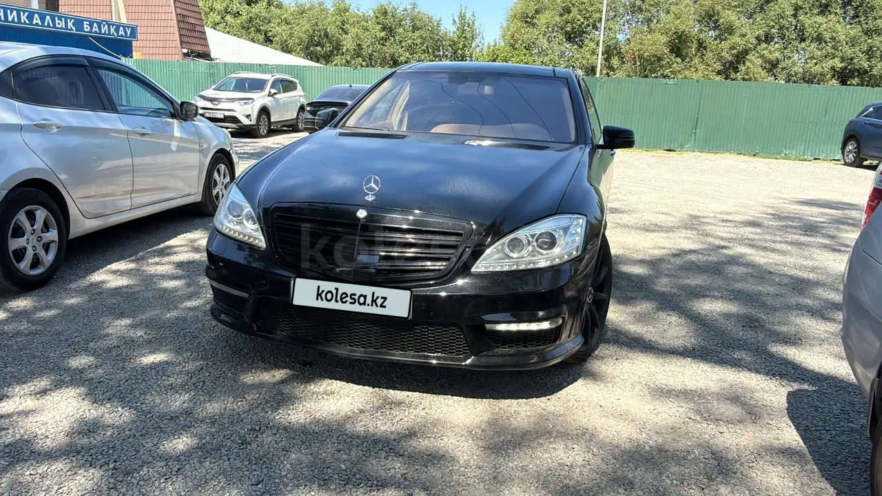 Mercedes-Benz S-Class, 2010