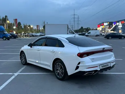 Kia K5 2021 года за 11 000 000 тг. в Алматы – фото 18