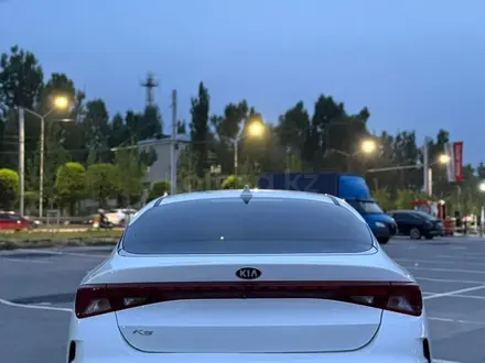 Kia K5 2021 года за 11 000 000 тг. в Алматы – фото 21