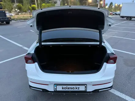 Kia K5 2021 года за 11 000 000 тг. в Алматы – фото 24