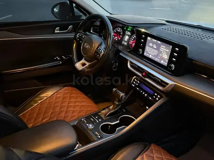 Kia K5 2021 года за 11 000 000 тг. в Алматы – фото 8