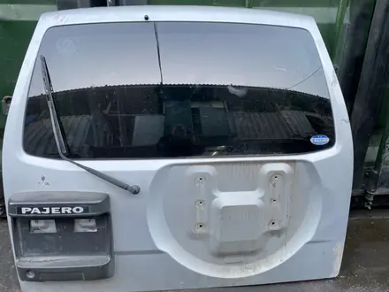 Крышка багажника паджеро за 140 000 тг. в Актау