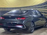 Hyundai Elantra 2022 года за 9 300 000 тг. в Актобе – фото 4