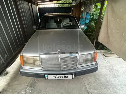 Mercedes-Benz E 200 1991 года за 2 000 000 тг. в Талдыкорган