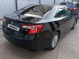 Toyota Camry 2012 года за 6 300 000 тг. в Уральск – фото 2