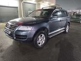 Volkswagen Touareg 2004 годаүшін5 500 000 тг. в Алматы – фото 2