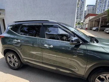 Kia Seltos 2023 года за 9 000 000 тг. в Алматы – фото 4