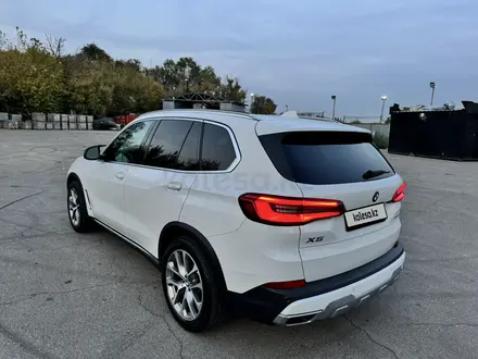 BMW X5 2019 года за 29 900 000 тг. в Алматы – фото 4