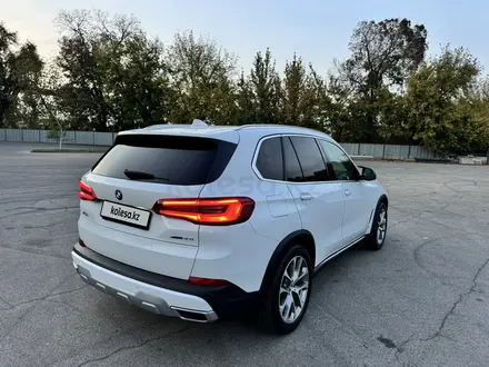 BMW X5 2019 года за 29 900 000 тг. в Алматы – фото 7