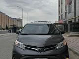 Toyota Sienna 2017 года за 9 000 000 тг. в Актау – фото 3