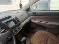 Toyota Camry 2002 года за 5 000 000 тг. в Жанаозен – фото 8