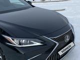 Lexus ES 250 2020 года за 19 500 000 тг. в Атырау – фото 2