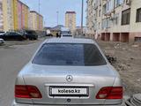 Mercedes-Benz E 230 1997 годаүшін2 700 000 тг. в Атырау – фото 2