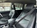 Toyota Land Cruiser Prado 2012 годаүшін14 380 000 тг. в Актобе – фото 12