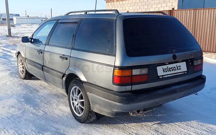 Volkswagen Passat 1993 года за 1 100 000 тг. в Семей