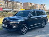 Toyota Land Cruiser 2018 года за 39 700 000 тг. в Тараз – фото 2