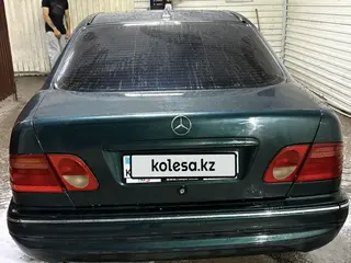 Mercedes-Benz E 280