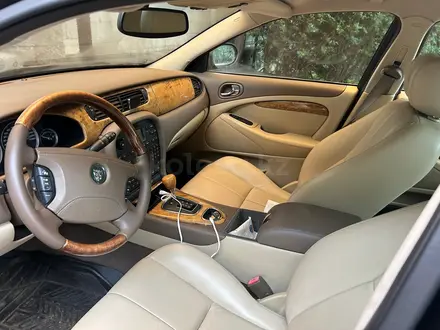 Jaguar S-Type 2005 года за 1 800 000 тг. в Алматы – фото 4