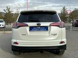 Toyota RAV4 2016 года за 11 690 000 тг. в Усть-Каменогорск – фото 4