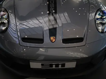 Porsche 911 GT3 2025 года за 223 000 000 тг. в Астана – фото 8