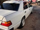 Mercedes-Benz E 230 1991 года за 1 300 000 тг. в Алматы