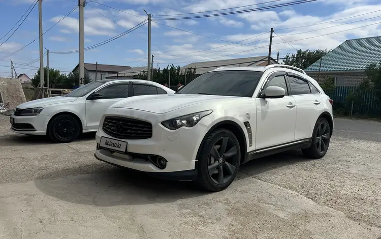 Infiniti FX35 2013 годаүшін10 000 000 тг. в Атырау