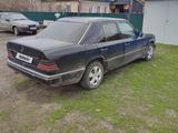 Mercedes-Benz E 200 1989 года за 450 000 тг. в Федоровка (Федоровский р-н) – фото 4