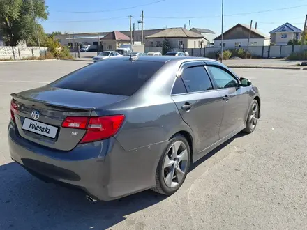 Toyota Camry 2014 года за 8 700 000 тг. в Актобе – фото 3