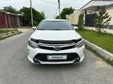 Toyota Camry 2017 года за 14 300 000 тг. в Шымкент – фото 4
