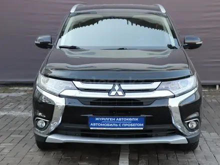 Mitsubishi Outlander 2018 года за 9 650 000 тг. в Алматы – фото 2