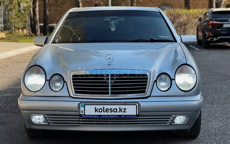 Mercedes-Benz E 320 1998 года за 4 400 000 тг. в Караганда