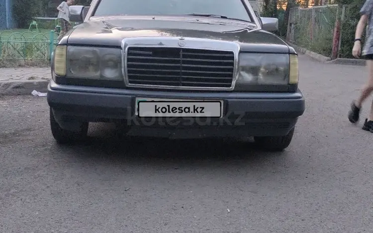 Mercedes-Benz E 200 1990 годаүшін900 000 тг. в Астана