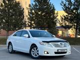 Toyota Camry 2010 года за 7 600 000 тг. в Шымкент