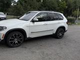 BMW X5 2011 года за 8 000 000 тг. в Шымкент – фото 3